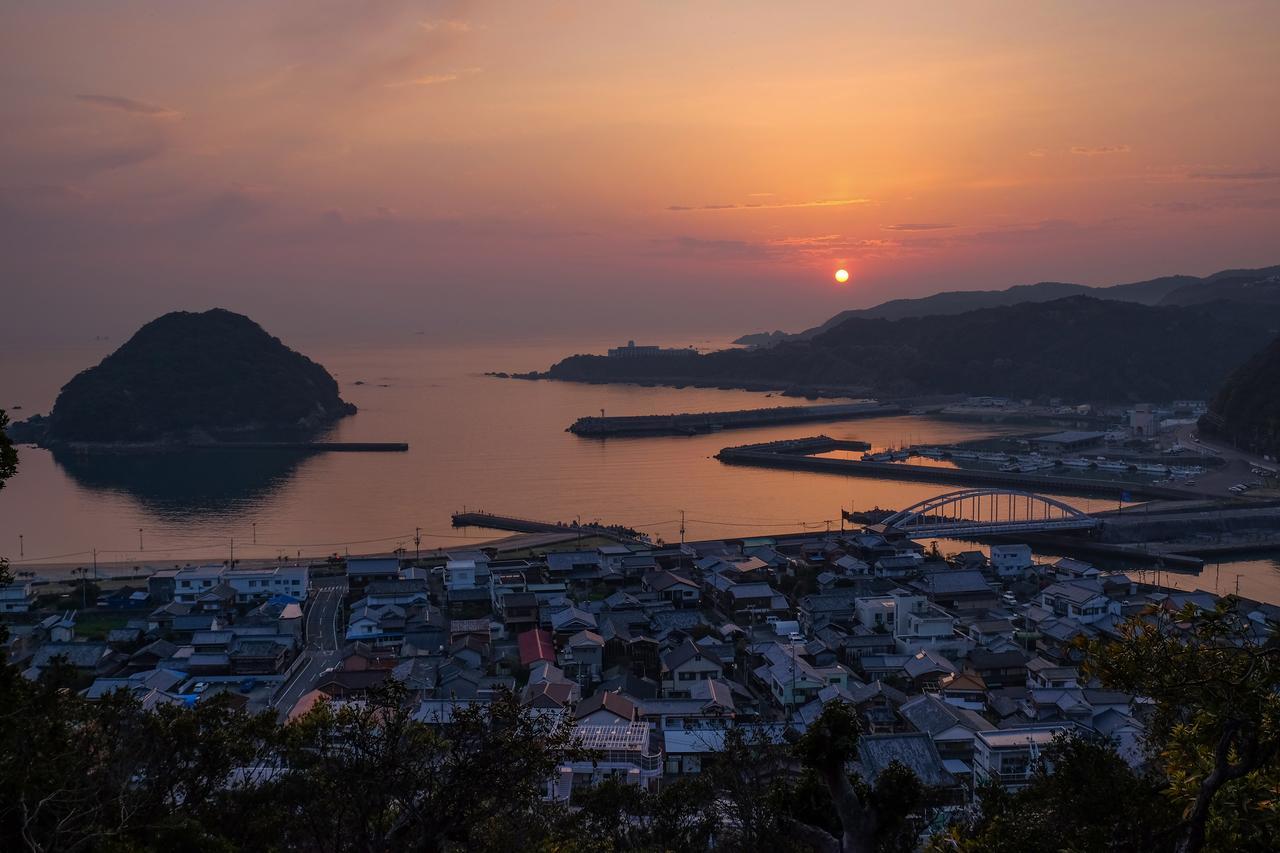 ビジネス温泉ホテル サンセットすさみ すさみ町 エクステリア 写真